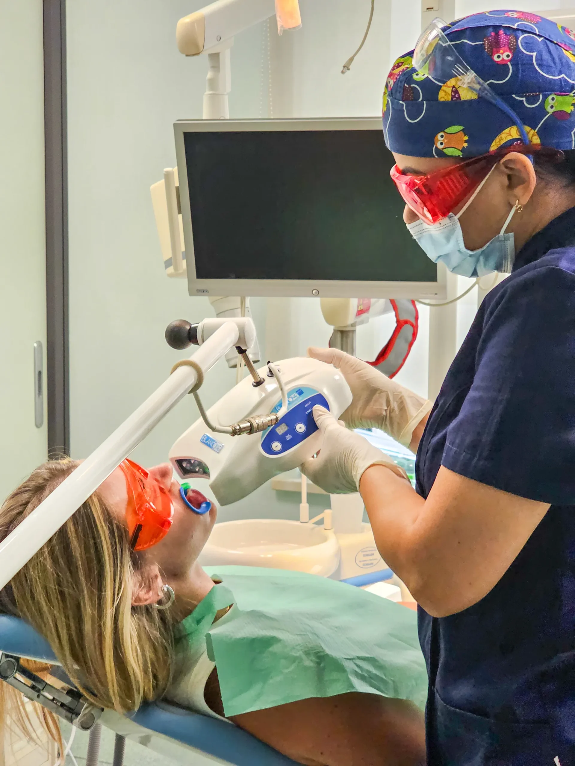 Гигиена и отбеливание зубов - Стоматологическая практика в Брешии - Доктор Ирина Гараева